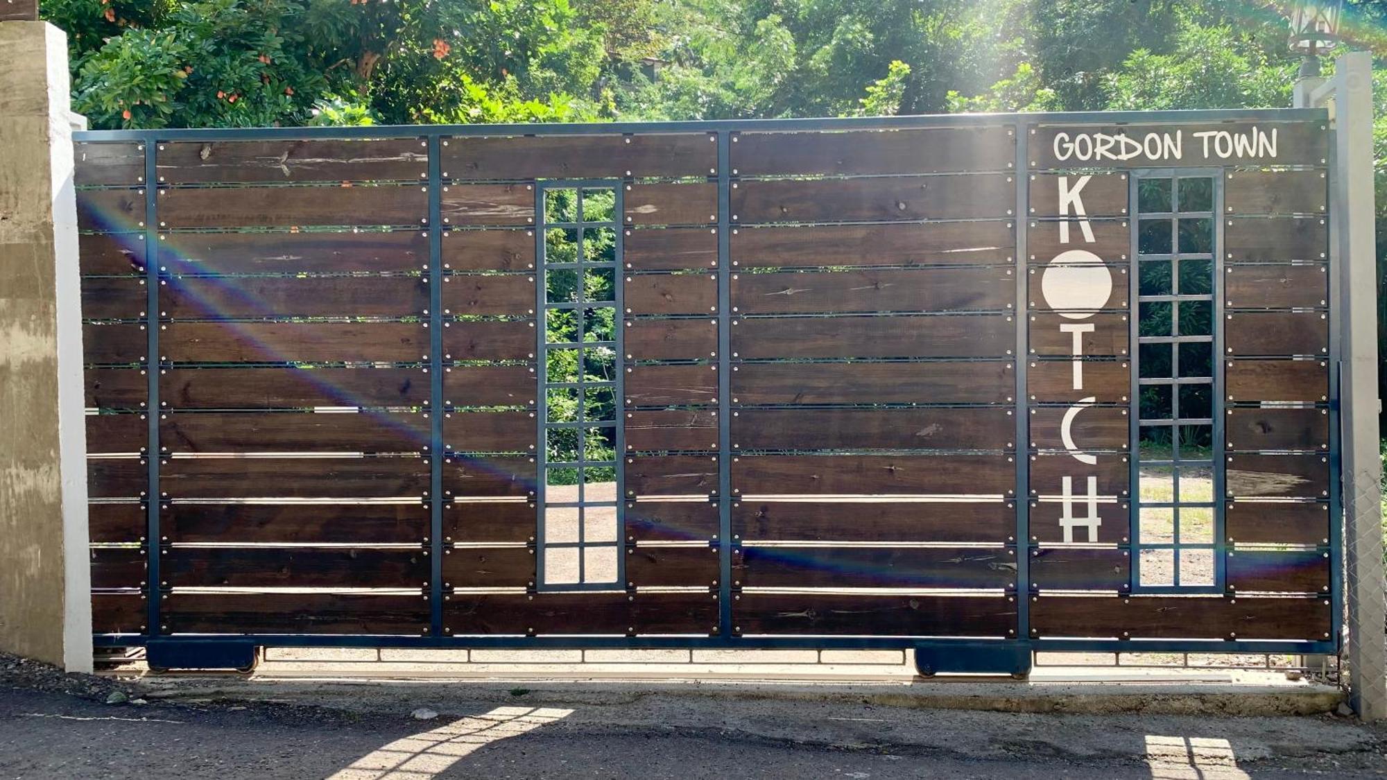 Gordon Town Kotch Hostel Κίνγκστον Εξωτερικό φωτογραφία